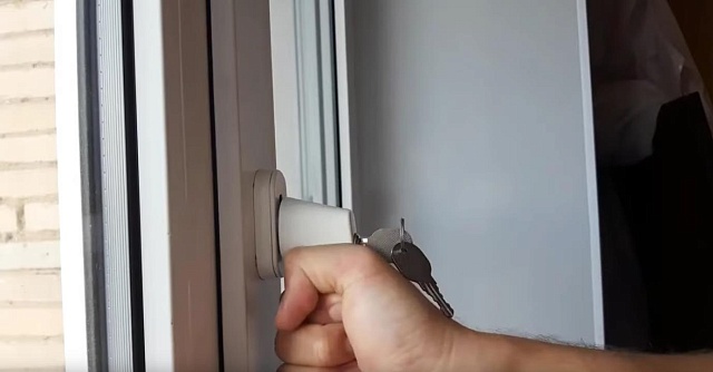 Окно не закрывается - решение